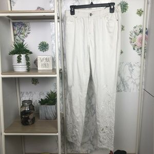 🌸Elie Tahari Azella White Embellished Jeans